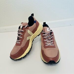 Veja Dekkan Ripstop Sneaker - Babe Pierre size 7